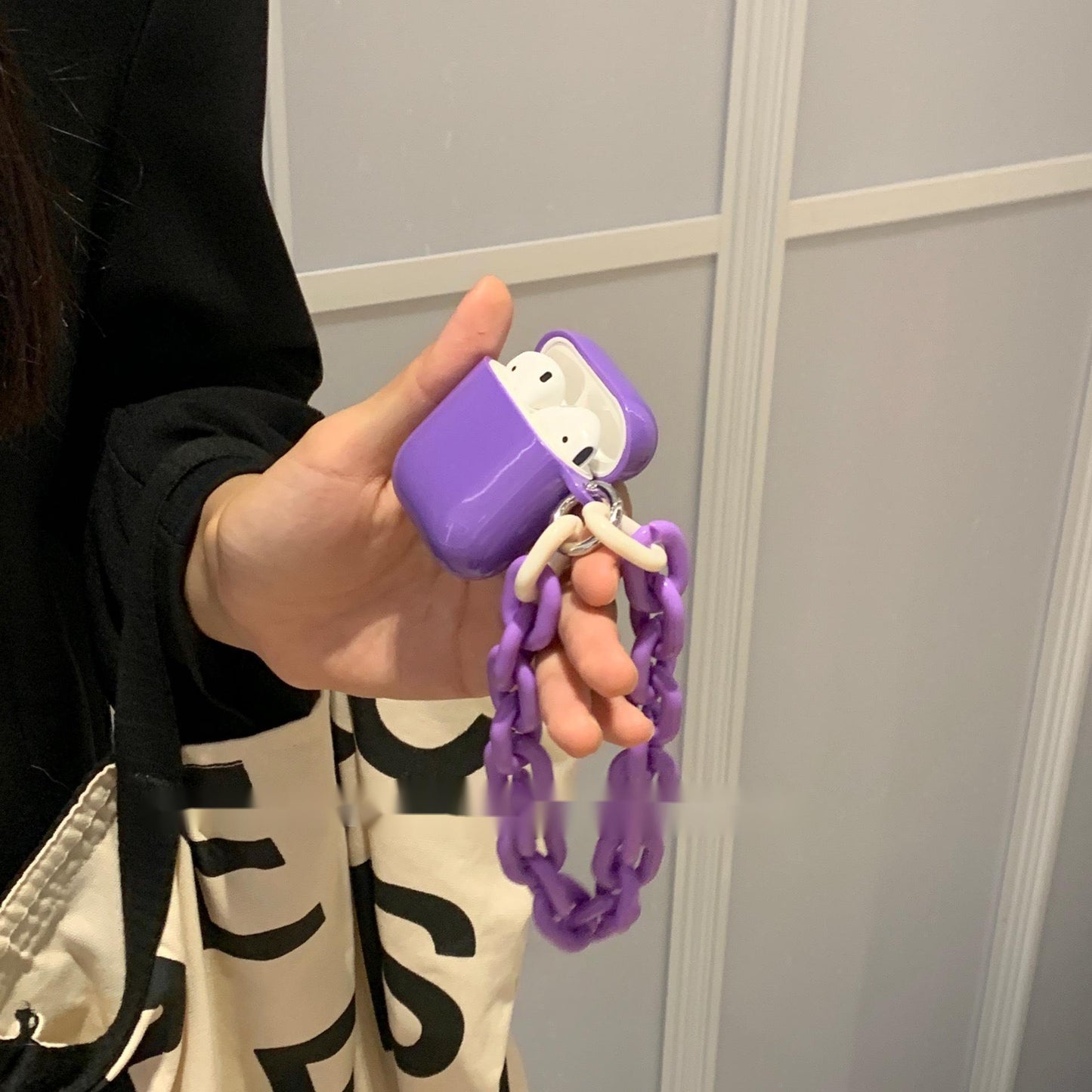 Pretty Chain Case