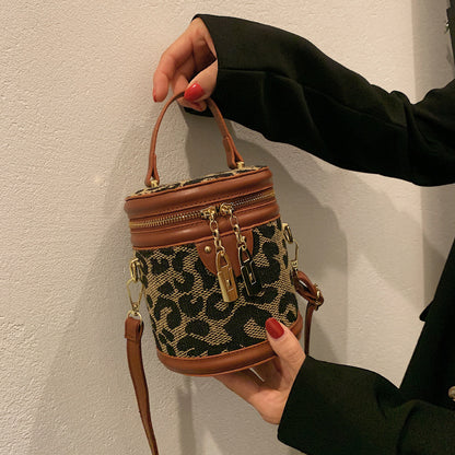 Trendy Fashion Handbag – Women’s Shoulder & Messenger Bag