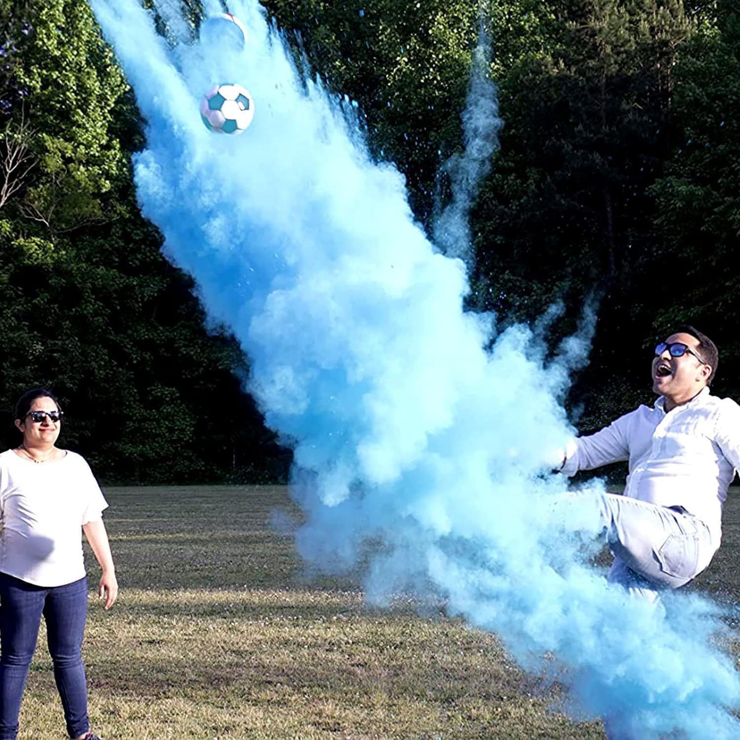 Gender Reveal Football – Blue & Pink Powder Explosion for Baby Gender Announcement