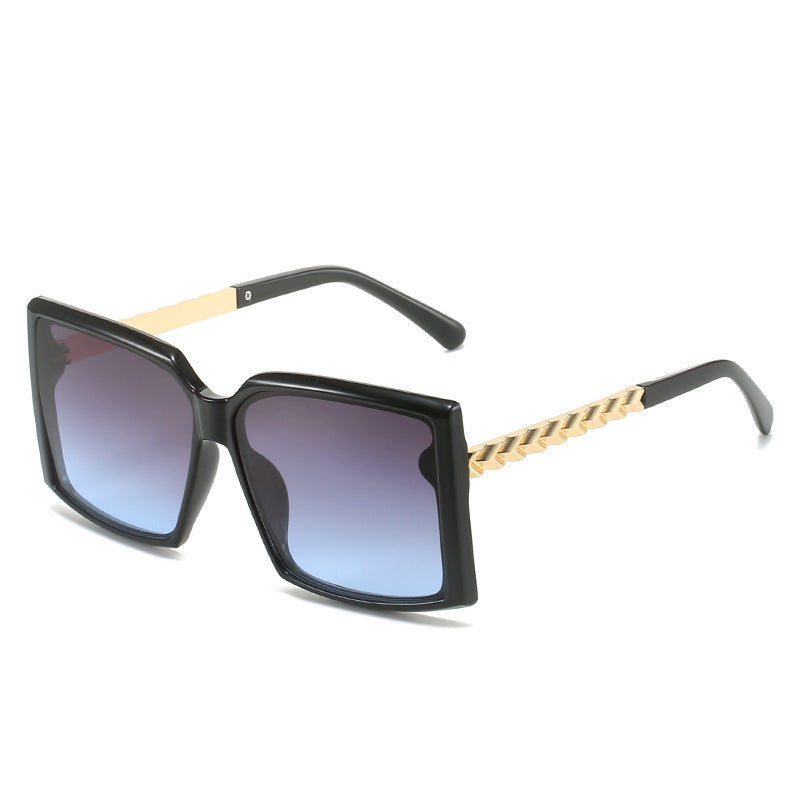 Catwalk-Inspired Light Luxury Sunglasses – Simple, Stylish Fashion Eyewear