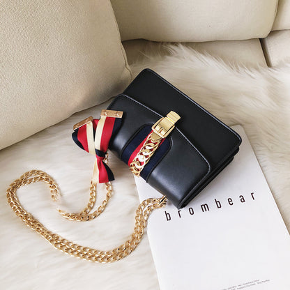 Satin Chain Shoulder Bag – Elegant Fashion Accessory for Day or Night