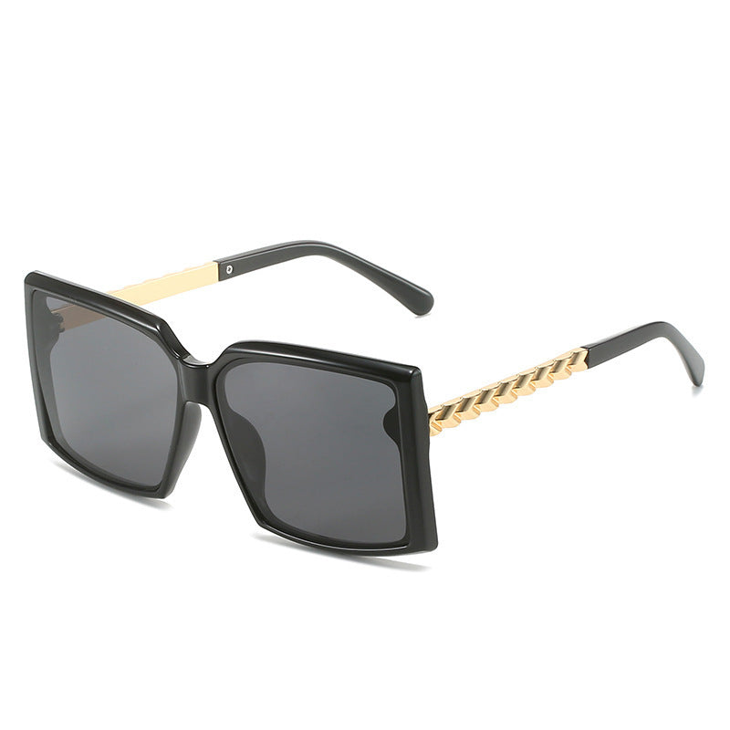 Catwalk-Inspired Light Luxury Sunglasses – Simple, Stylish Fashion Eyewear