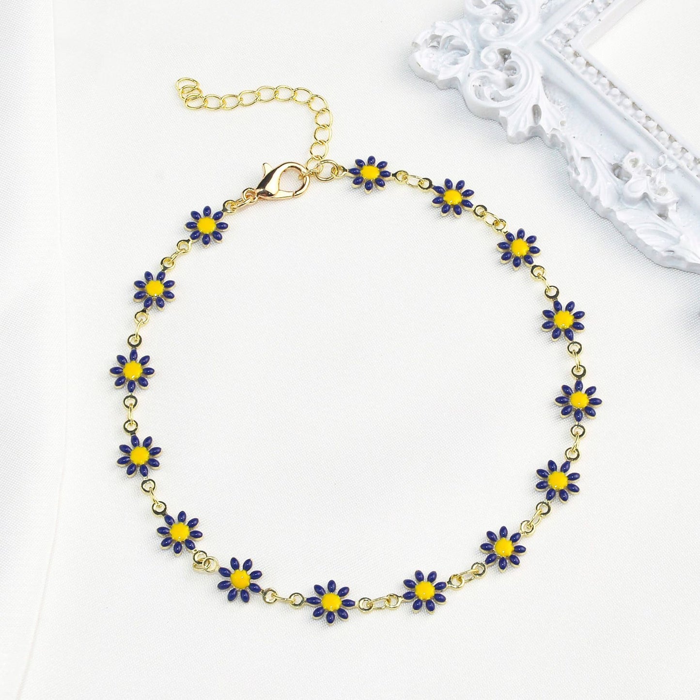 Fashionable Little Daisy Anklet