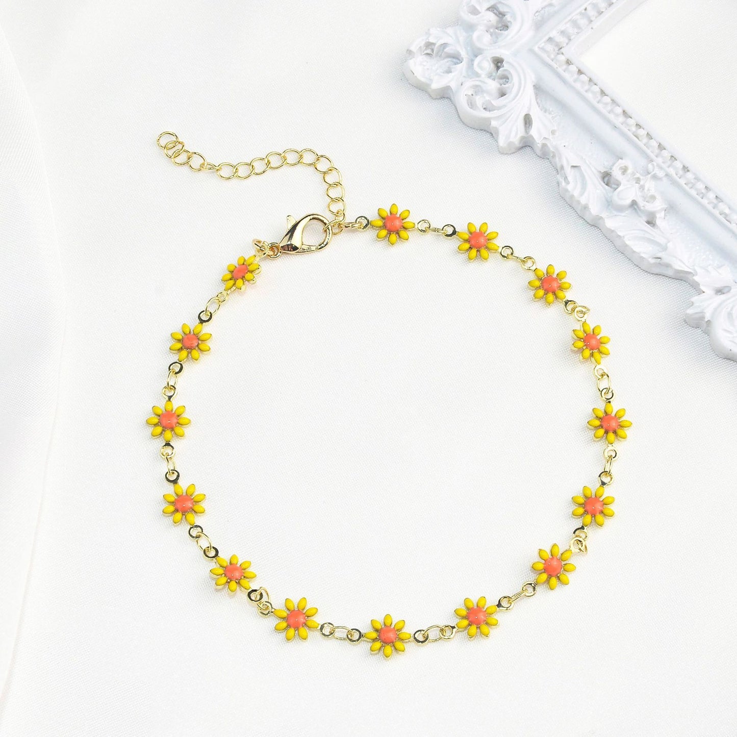 Fashionable Little Daisy Anklet