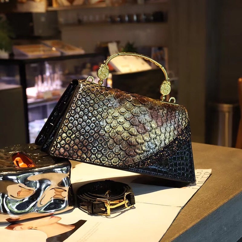 LuxeLéa Purse