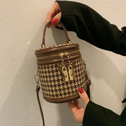Trendy Fashion Handbag – Women’s Shoulder & Messenger Bag