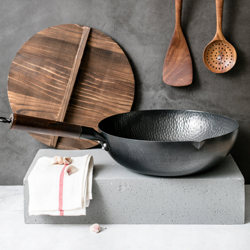 High Temperature Resistance Iron Wok Cooking Pan