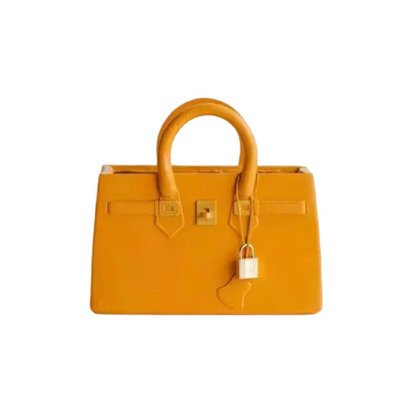 Fashion Purse Flower Vase Decoration – Unique Bag-Inspired Home Accent